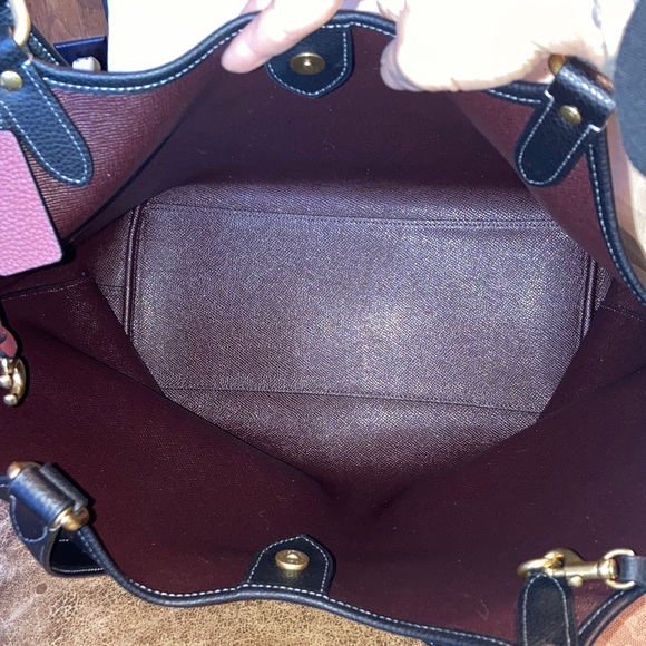 Coach Black Leather day tote Bag with detachable clutch and gold accents . - Picture 7 of 9